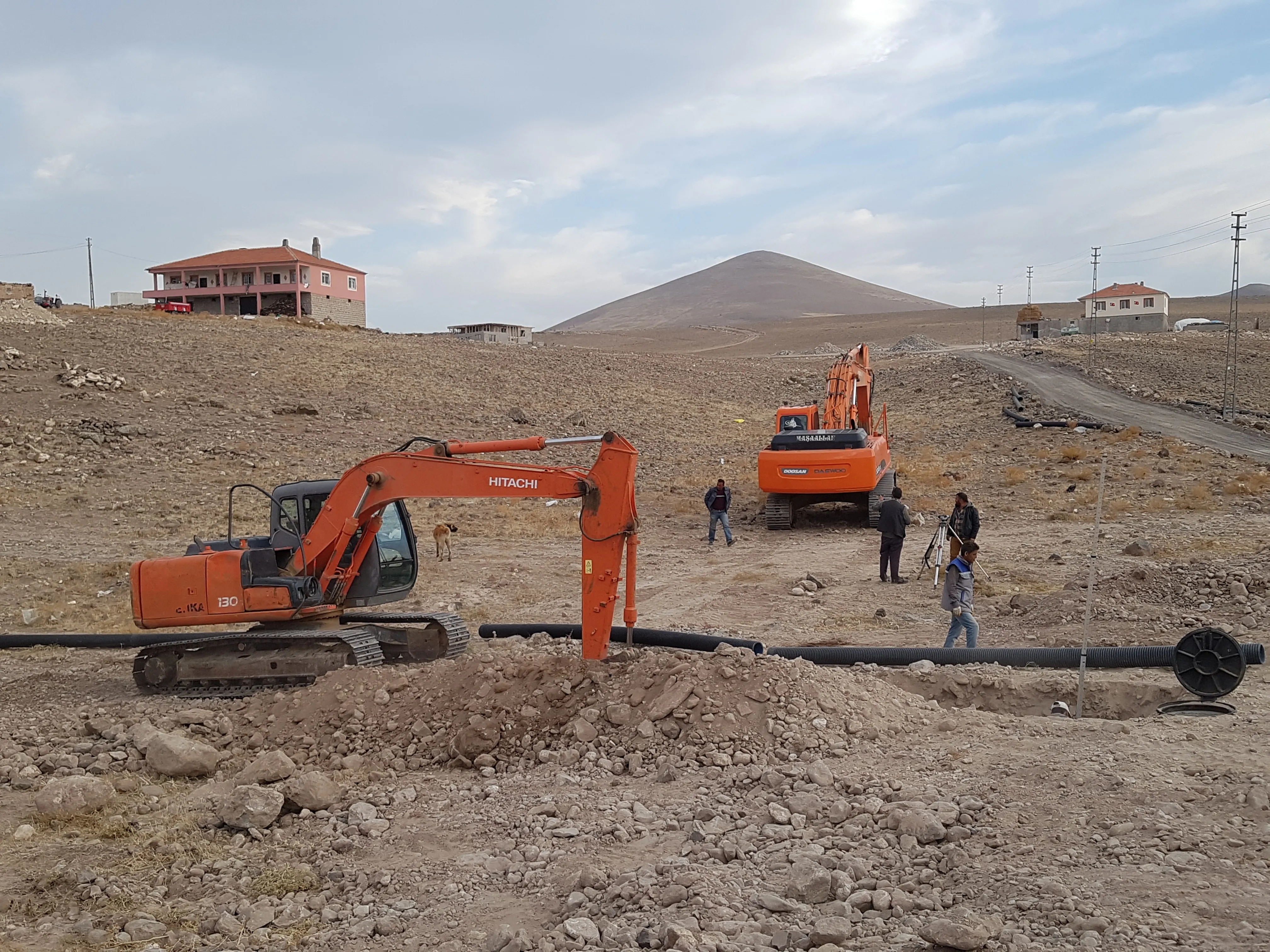 İş Makinesi ve Kamyon Hizmetleri